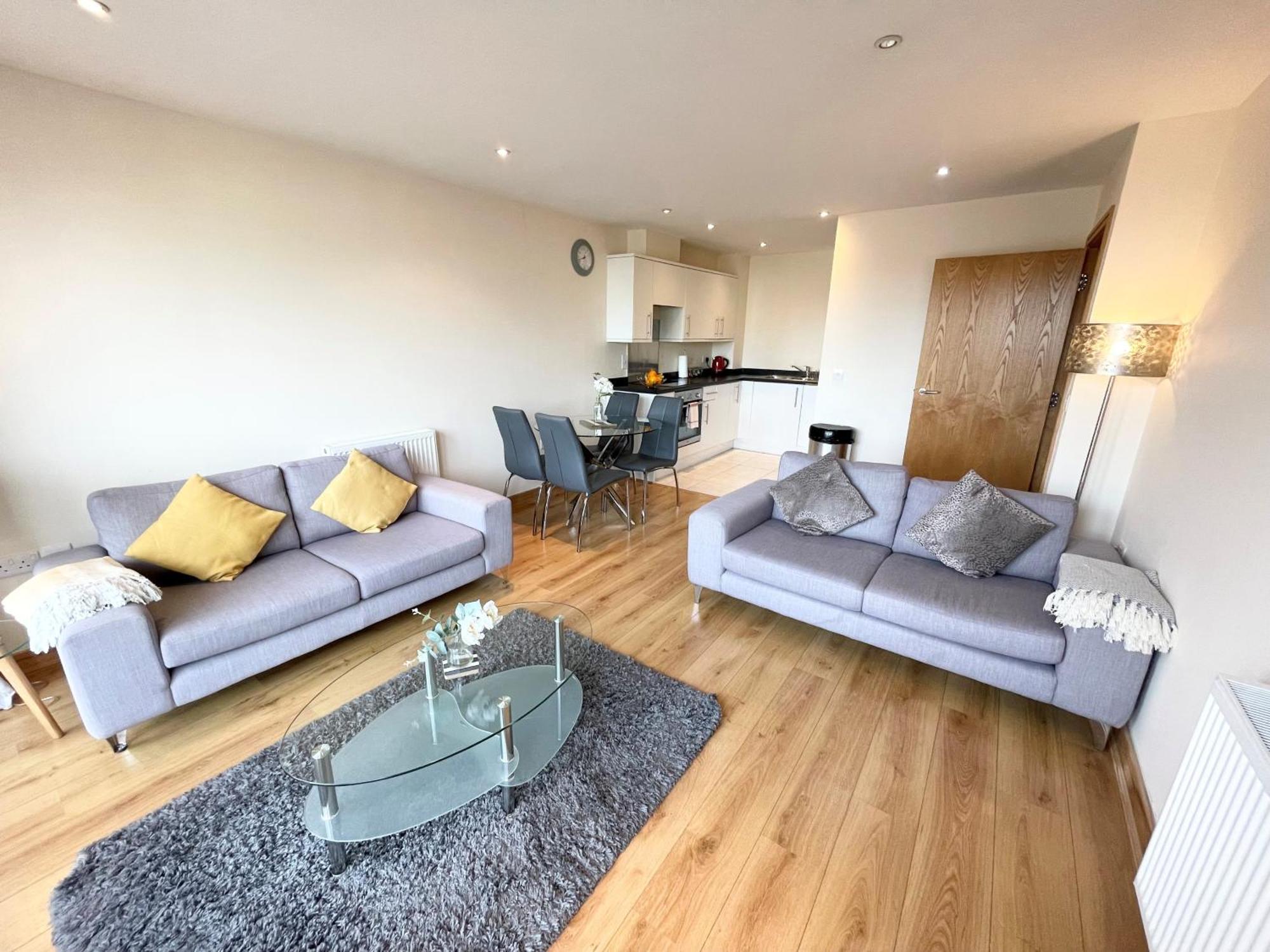 Blue Sky Apartments@Guildford Town Centre Esterno foto