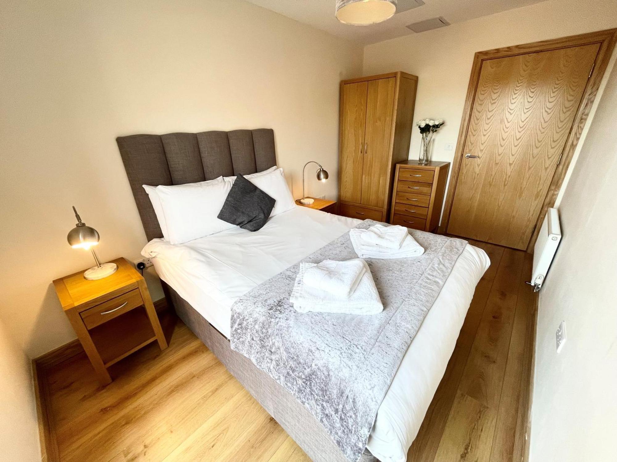 Blue Sky Apartments@Guildford Town Centre Esterno foto