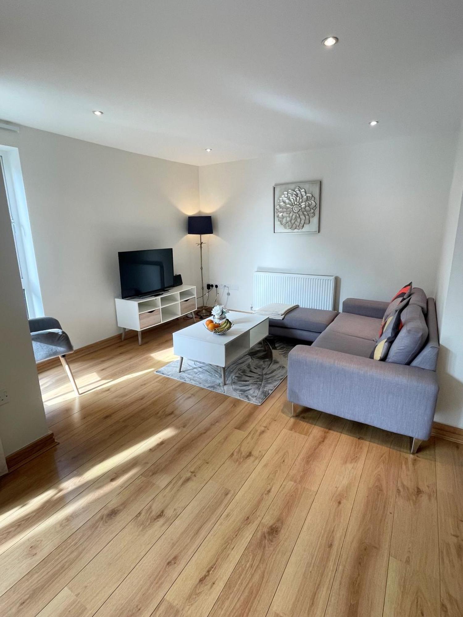 Blue Sky Apartments@Guildford Town Centre Esterno foto