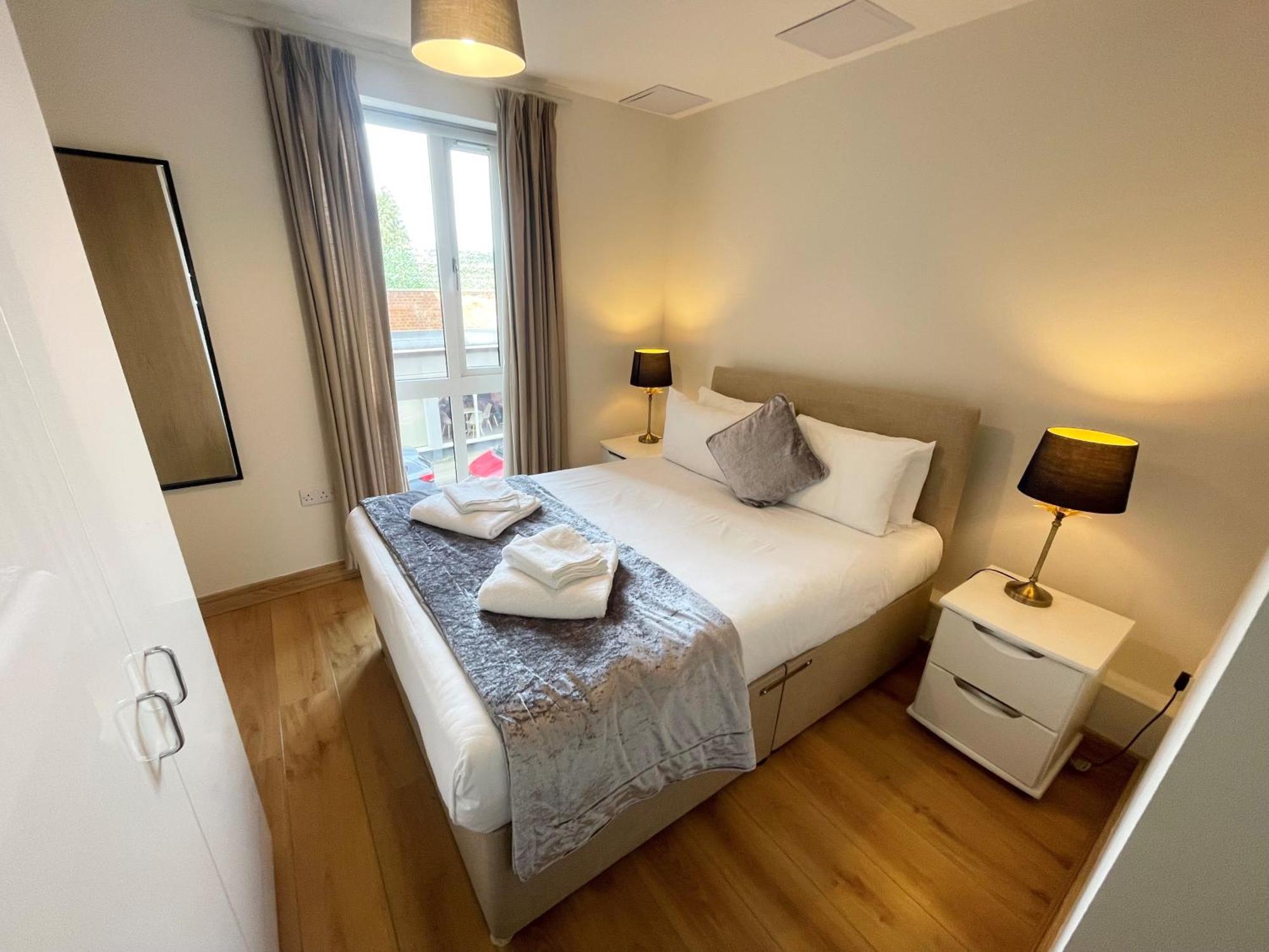 Blue Sky Apartments@Guildford Town Centre Esterno foto
