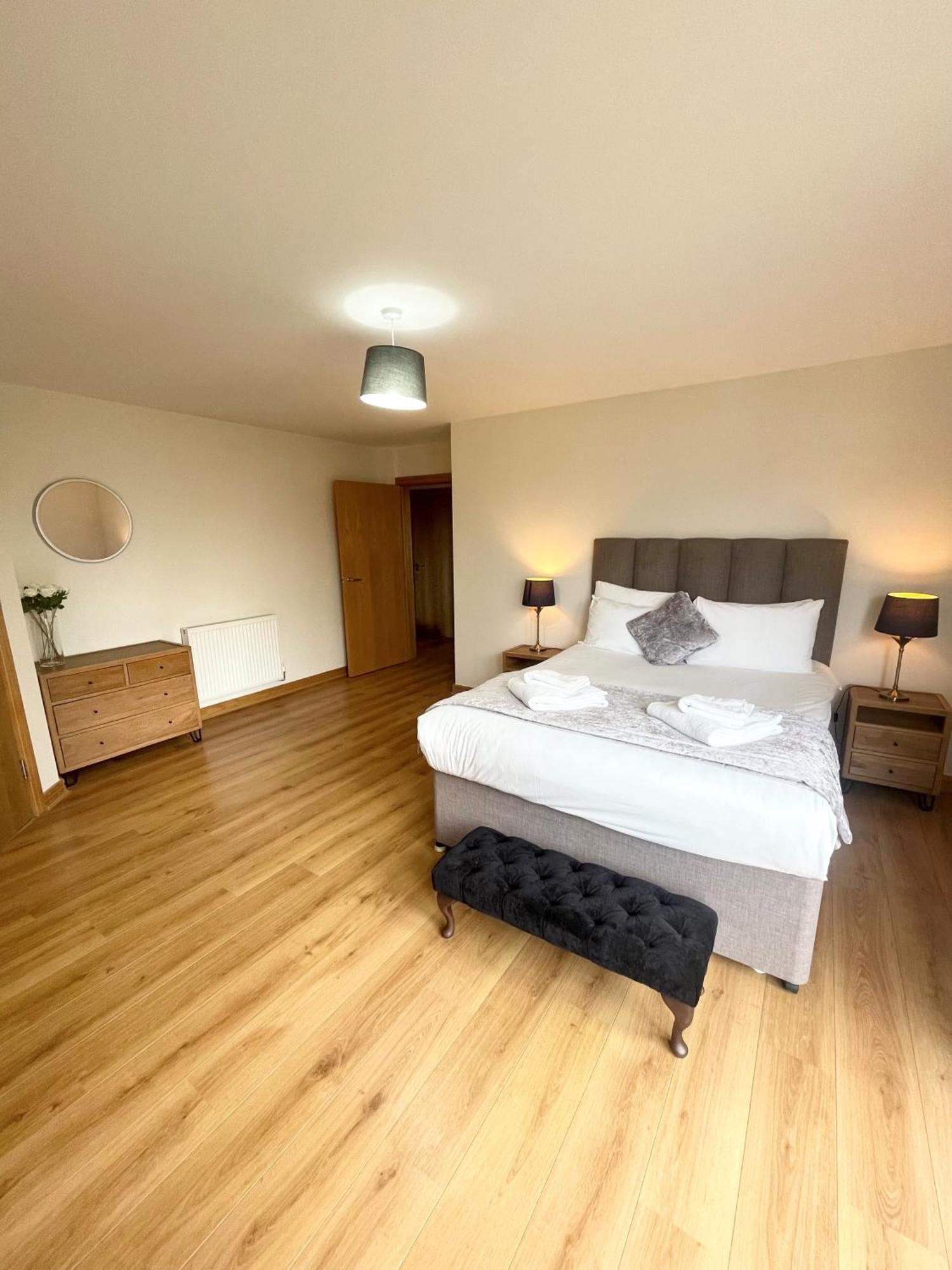 Blue Sky Apartments@Guildford Town Centre Esterno foto