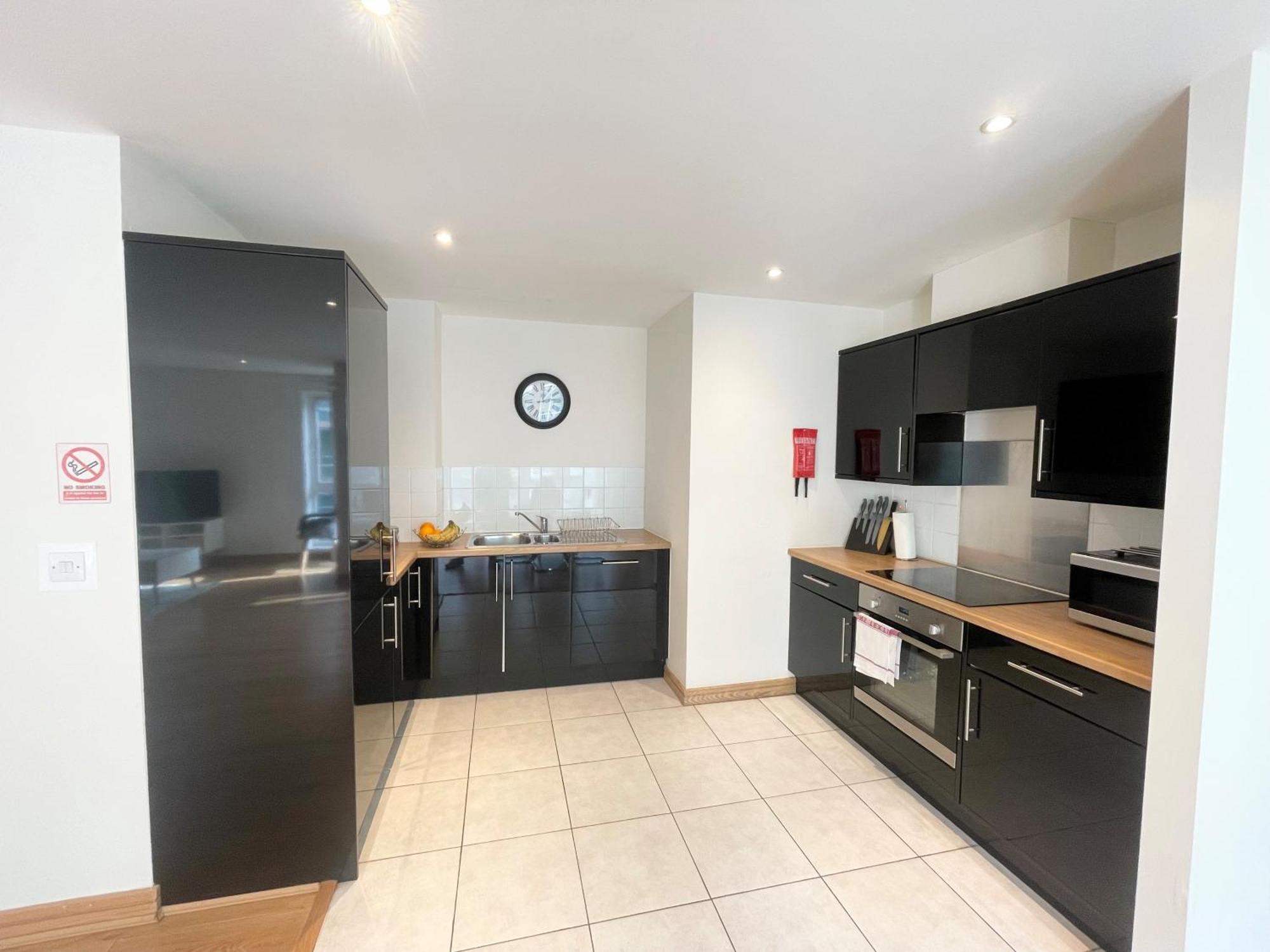 Blue Sky Apartments@Guildford Town Centre Esterno foto
