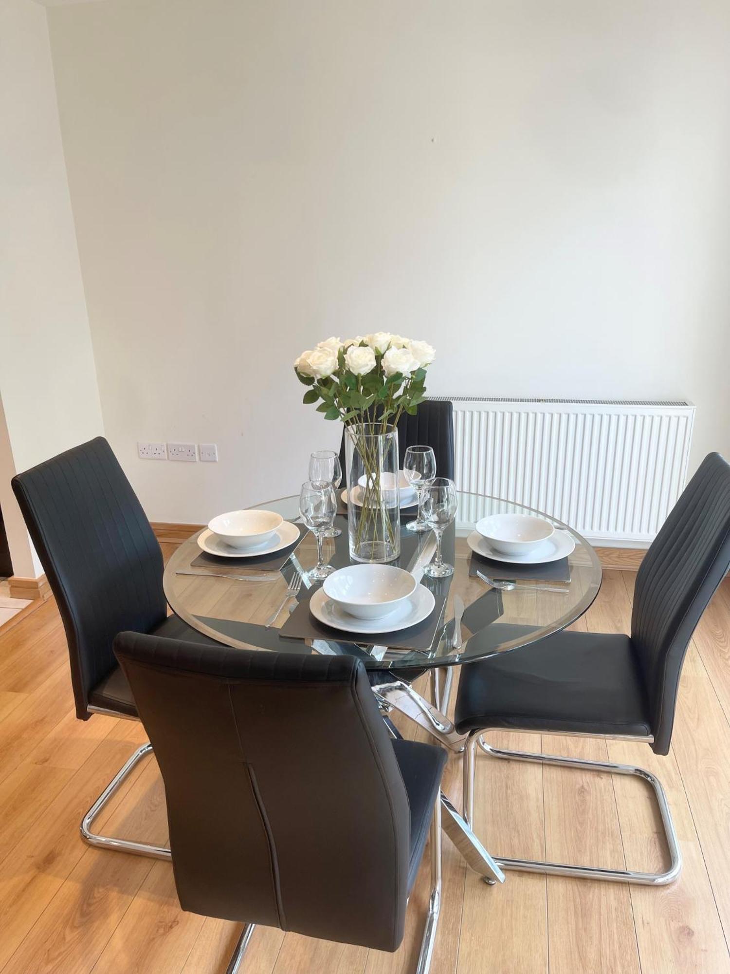 Blue Sky Apartments@Guildford Town Centre Esterno foto