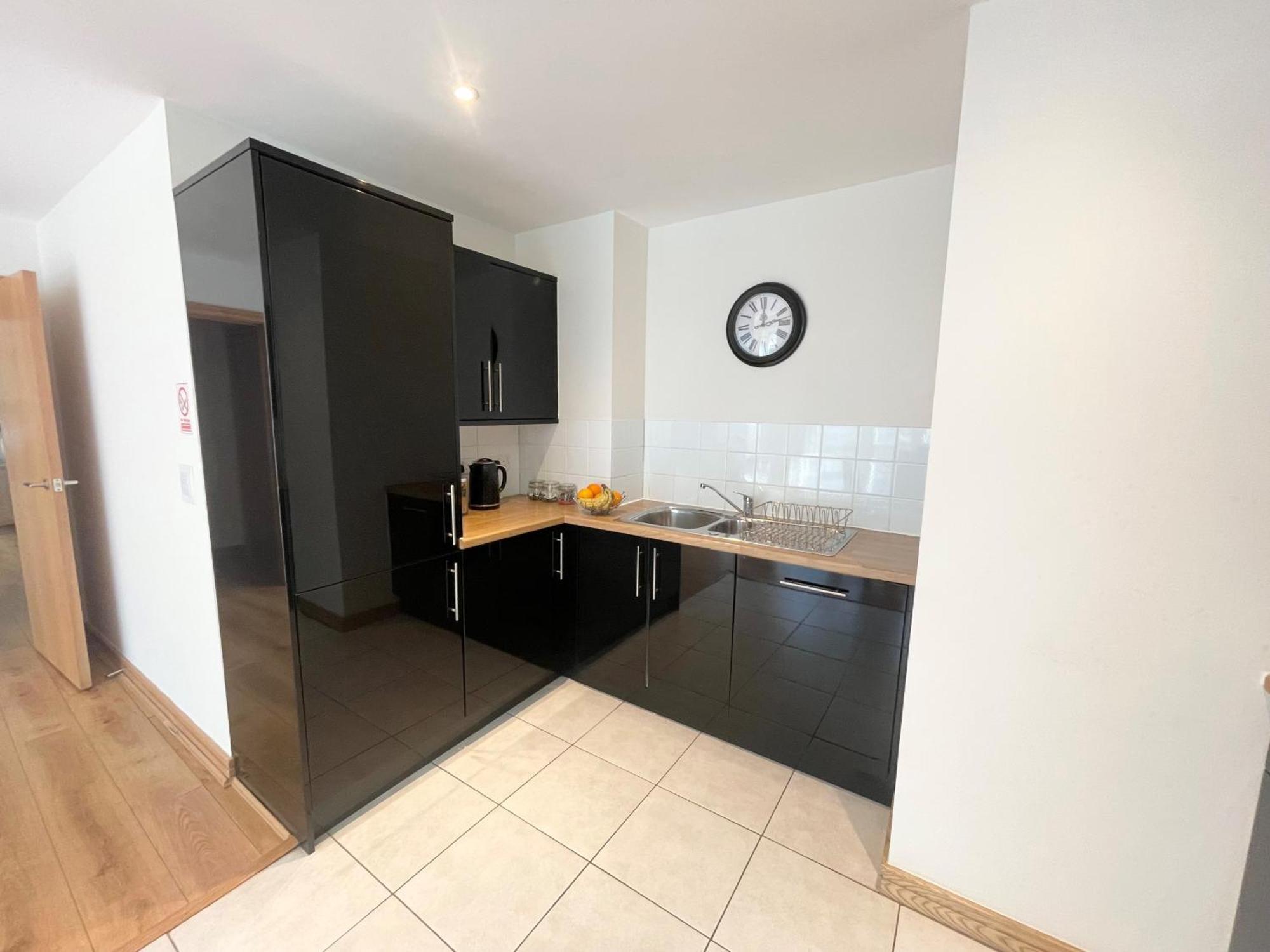 Blue Sky Apartments@Guildford Town Centre Esterno foto
